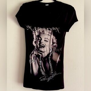 SOLD!SOLD!!SOLD!Marilyn Monroe Shirt Women's